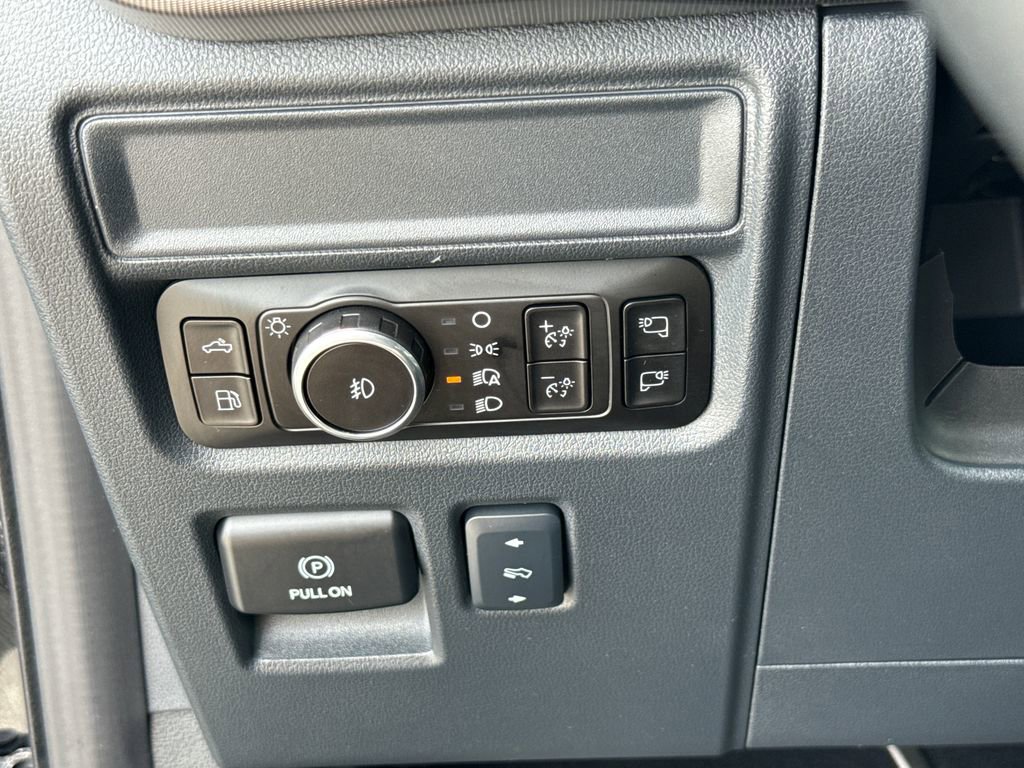 Certified 2025 Ford F150 Lariat AWD/4WD image 14