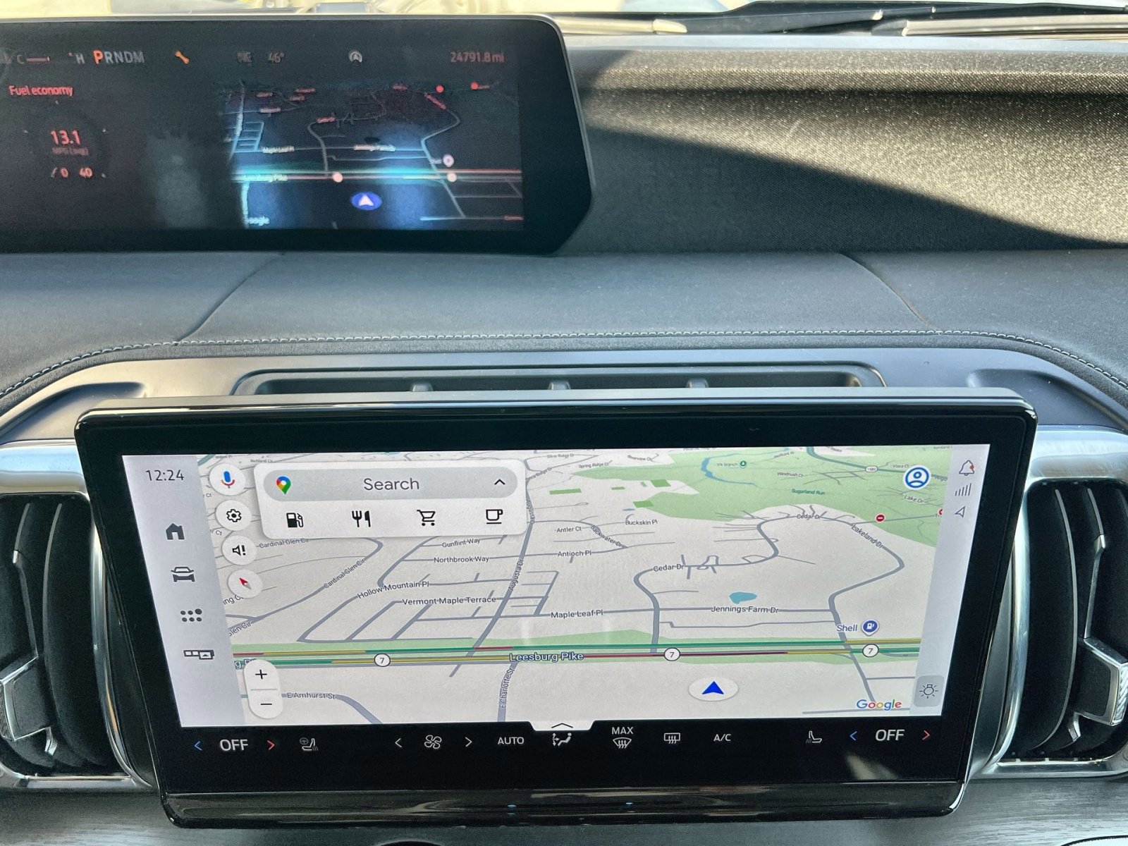 Certified 2025 Ford Expedition Platinum image 20