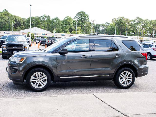 Certified 2018 Ford Explorer XLT AWD/4WD image 3