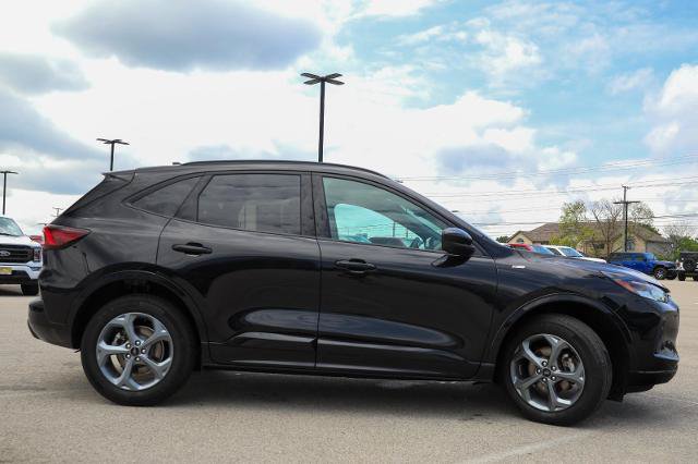 Certified 2023 Ford Escape ST-Line Select w/ Tech Pack #2 AWD/4WD image 7