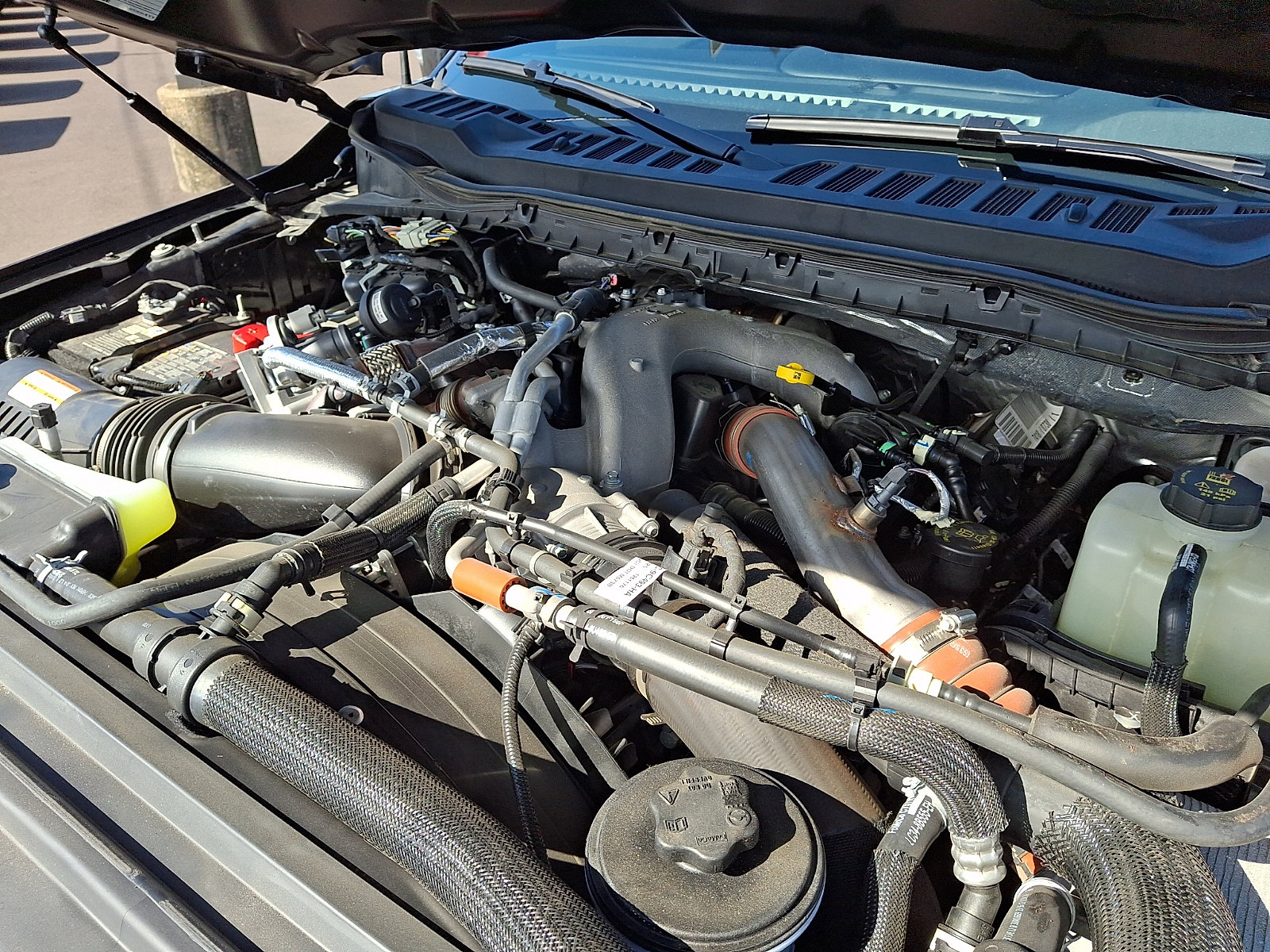 Certified 2025 Ford F350 Platinum image 29