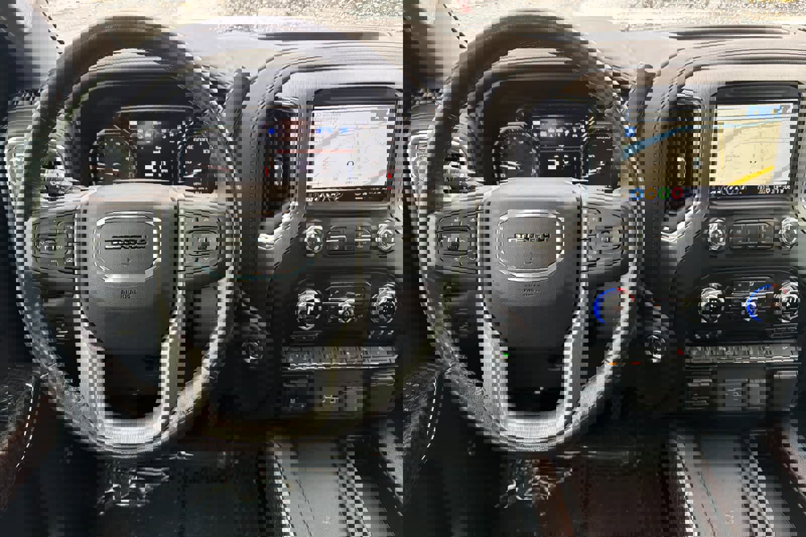 Used 2020 GMC Sierra 2500 Denali w/ Denali Ultimate Package AWD/4WD image 14