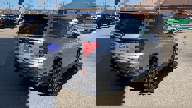 Used 2023 Honda Passport EX-L image 9