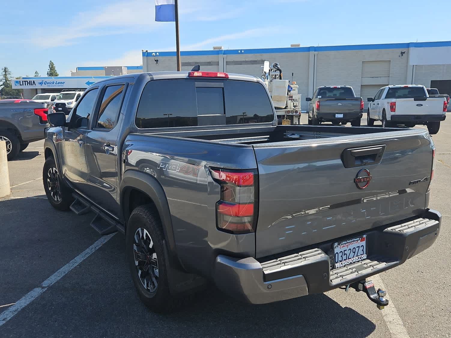 Used 2024 Nissan Frontier PRO-4X w/ Pro Convenience Package image 6