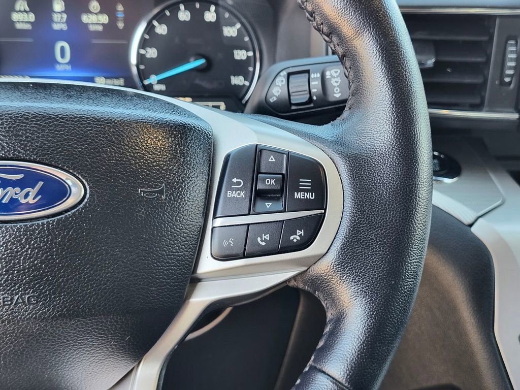 Certified 2022 Ford Explorer XLT w/ Equipment Group 202A AWD/4WD image 32