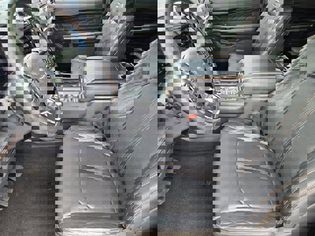 Certified 2024 Ford Expedition Platinum image 11