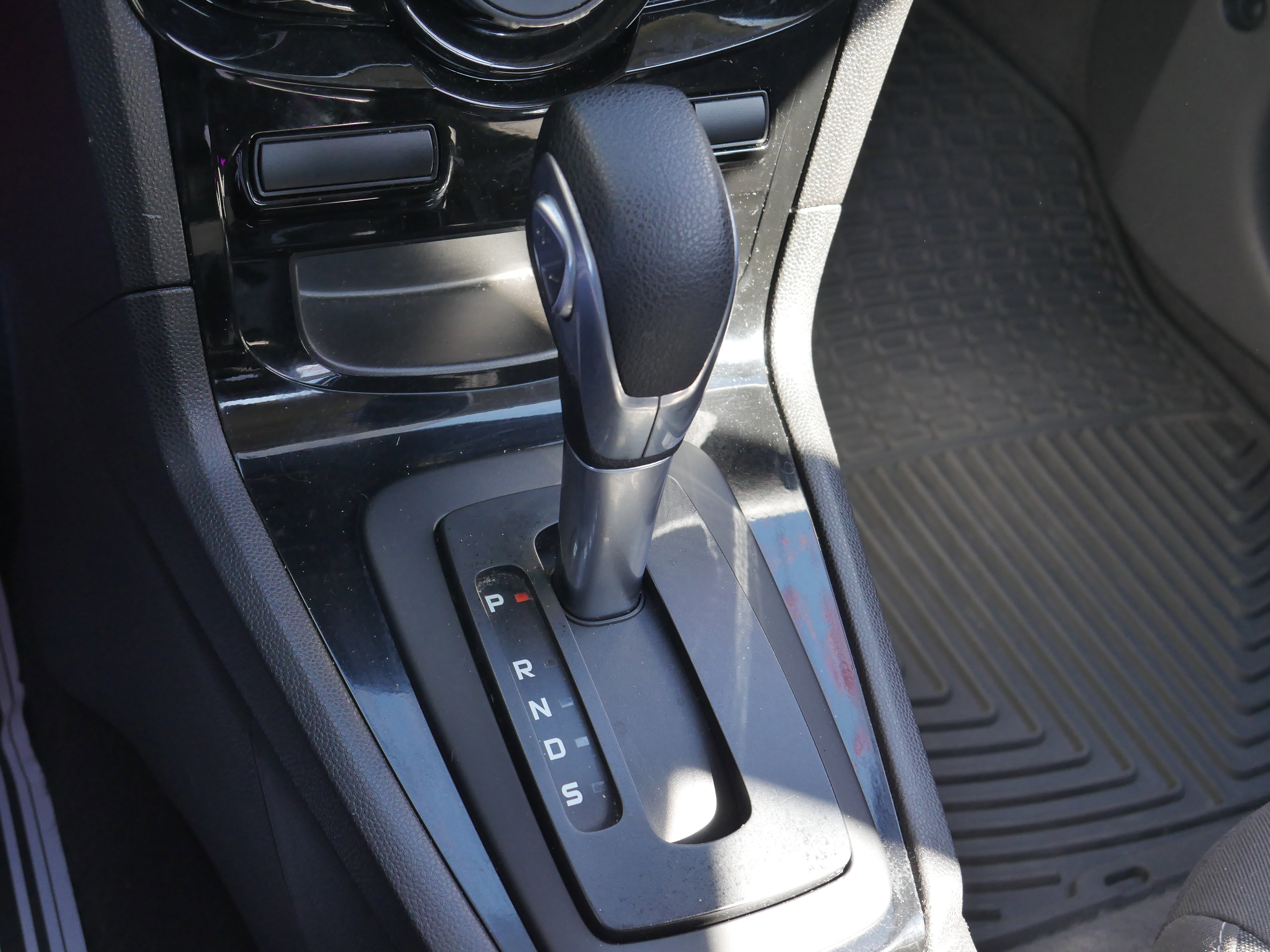 Certified 2019 Ford Fiesta SE w/ Equipment Group 201A FWD image 19