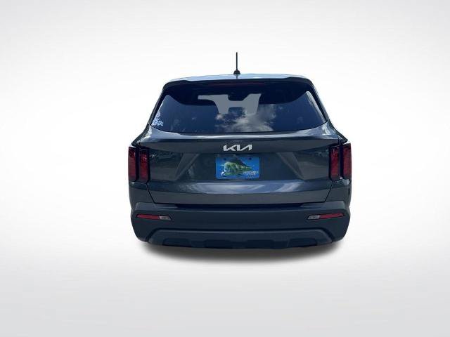 Used 2023 Kia Sorento LX FWD image 7