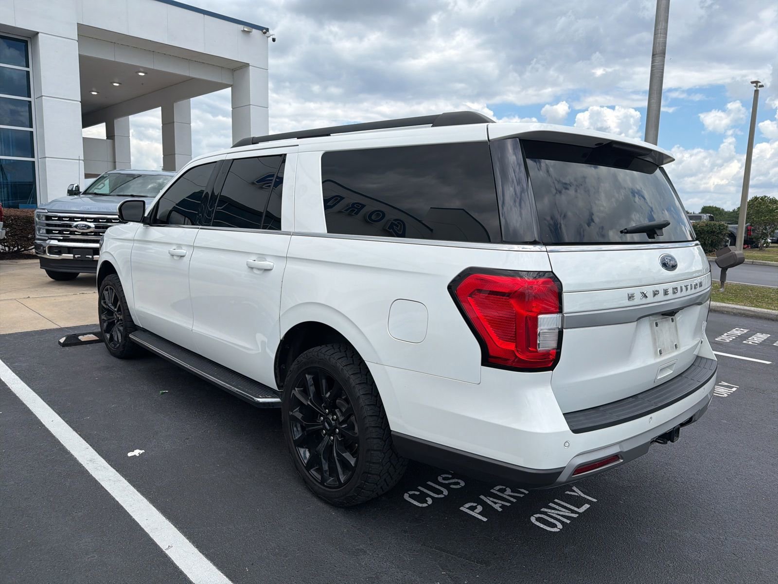 Certified 2022 Ford Expedition Max XLT RWD image 12
