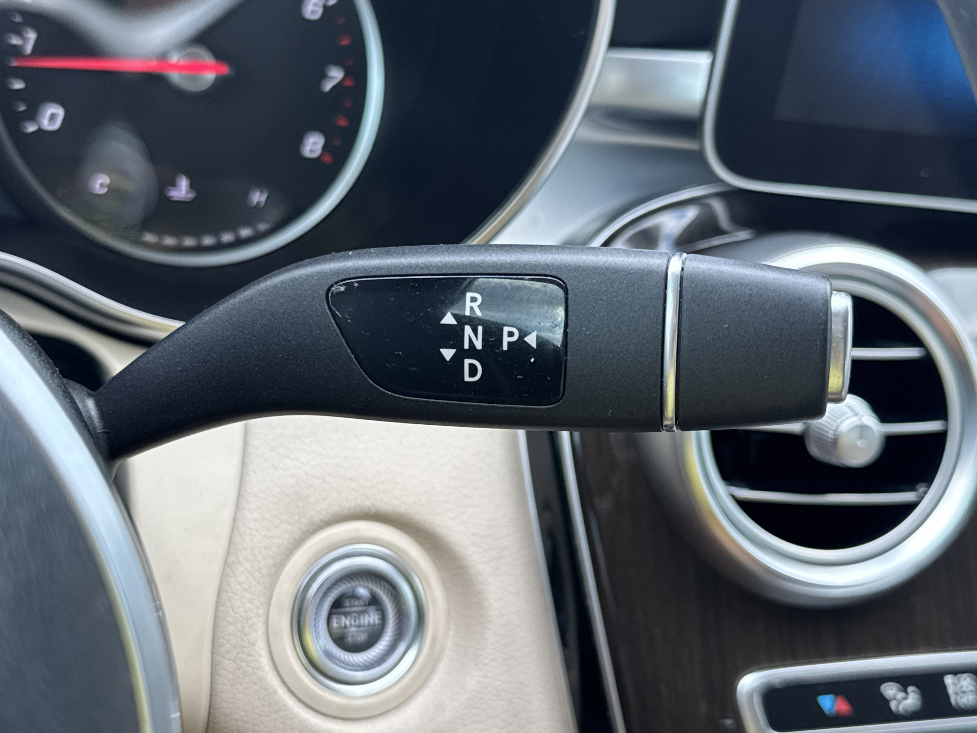 Used 2019 Mercedes-Benz C 300 Sedan image 24