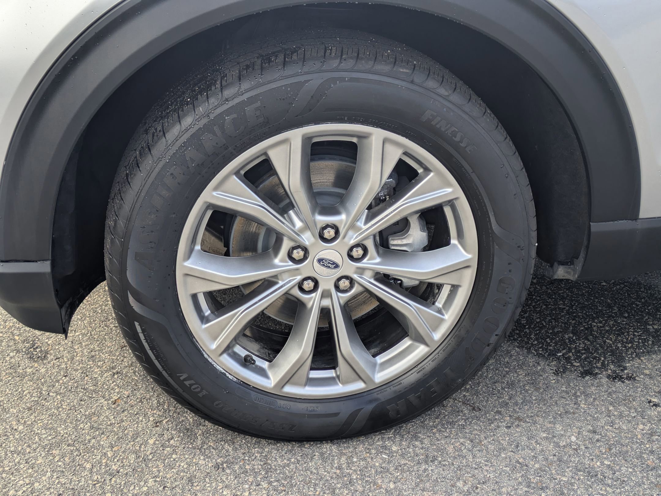 Certified 2022 Ford Explorer XLT w/ Equipment Group 202A image 11