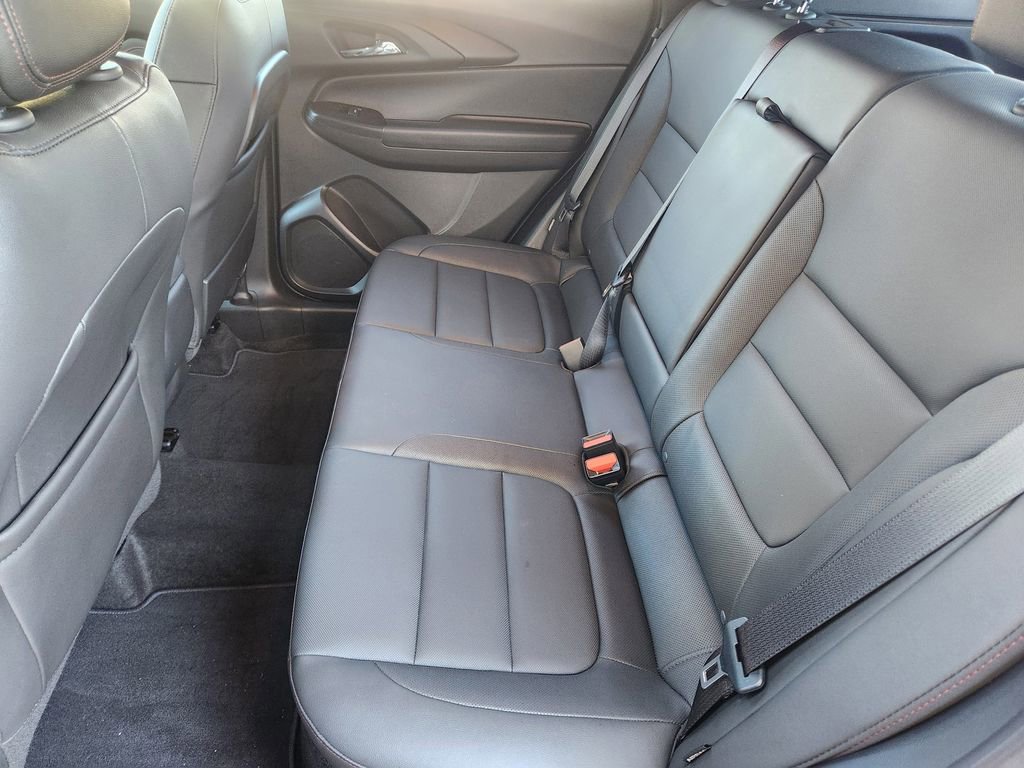 Used 2024 Chevrolet TrailBlazer RS w/ Driver Confidence Package image 14