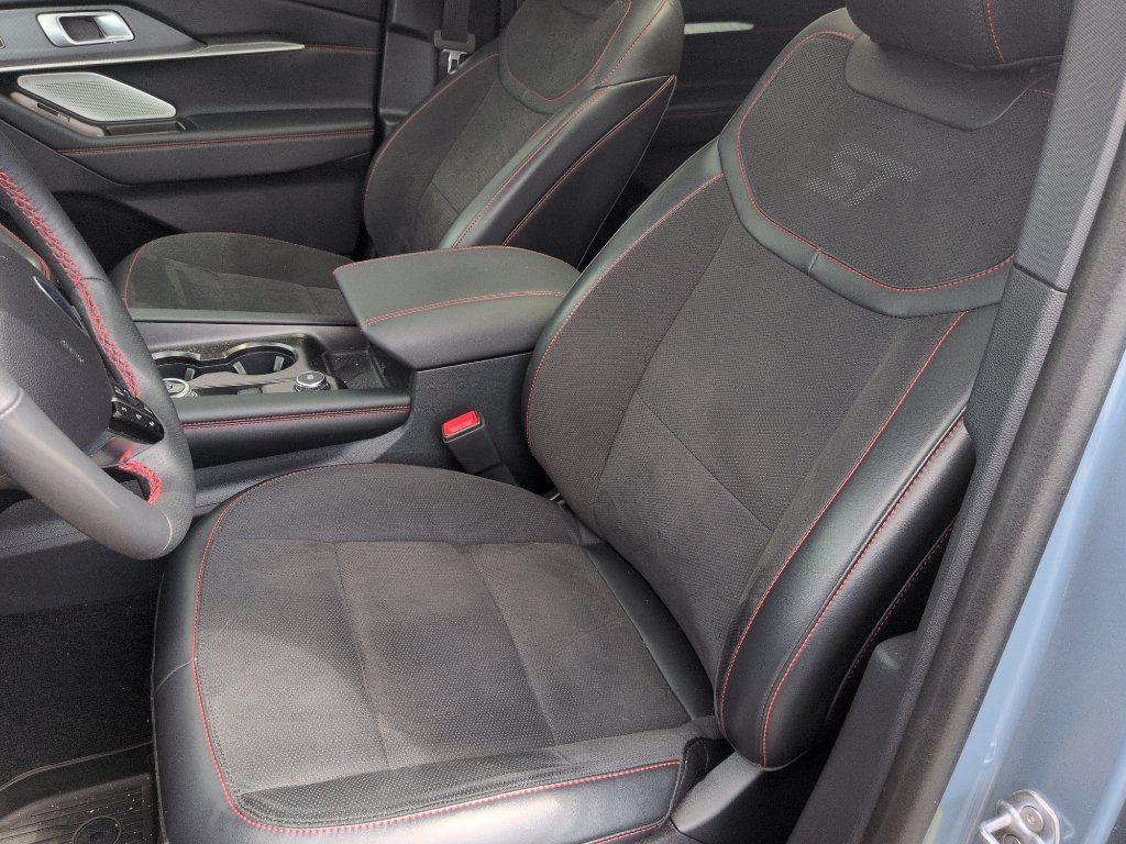 Certified 2025 Ford Explorer ST AWD/4WD image 10