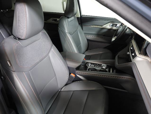 Certified 2025 Ford Explorer Active w/ Active Comfort Package image 8