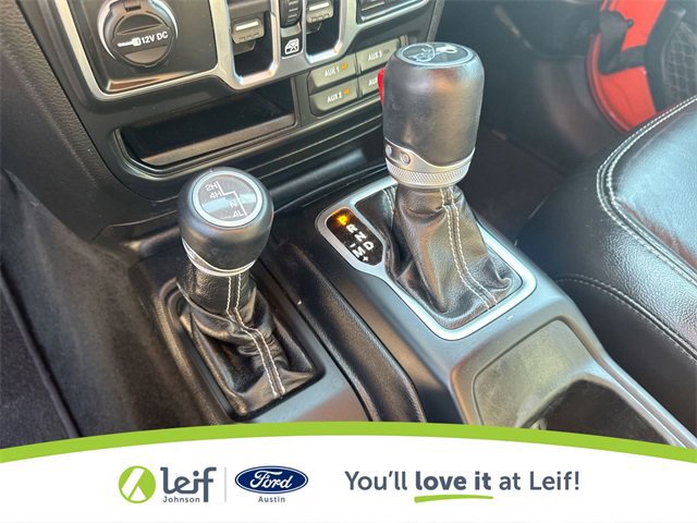 Used 2018 Jeep Wrangler Unlimited Sahara w/ Safety Group image 27