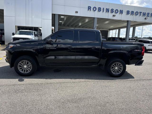 Used 2023 Chevrolet Colorado LT w/ LT Convenience Package II AWD/4WD image 8