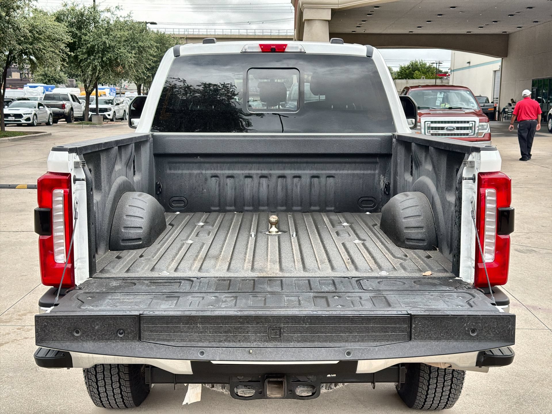 Certified 2024 Ford F250 King Ranch w/ Tremor Off-Road Package AWD/4WD image 24