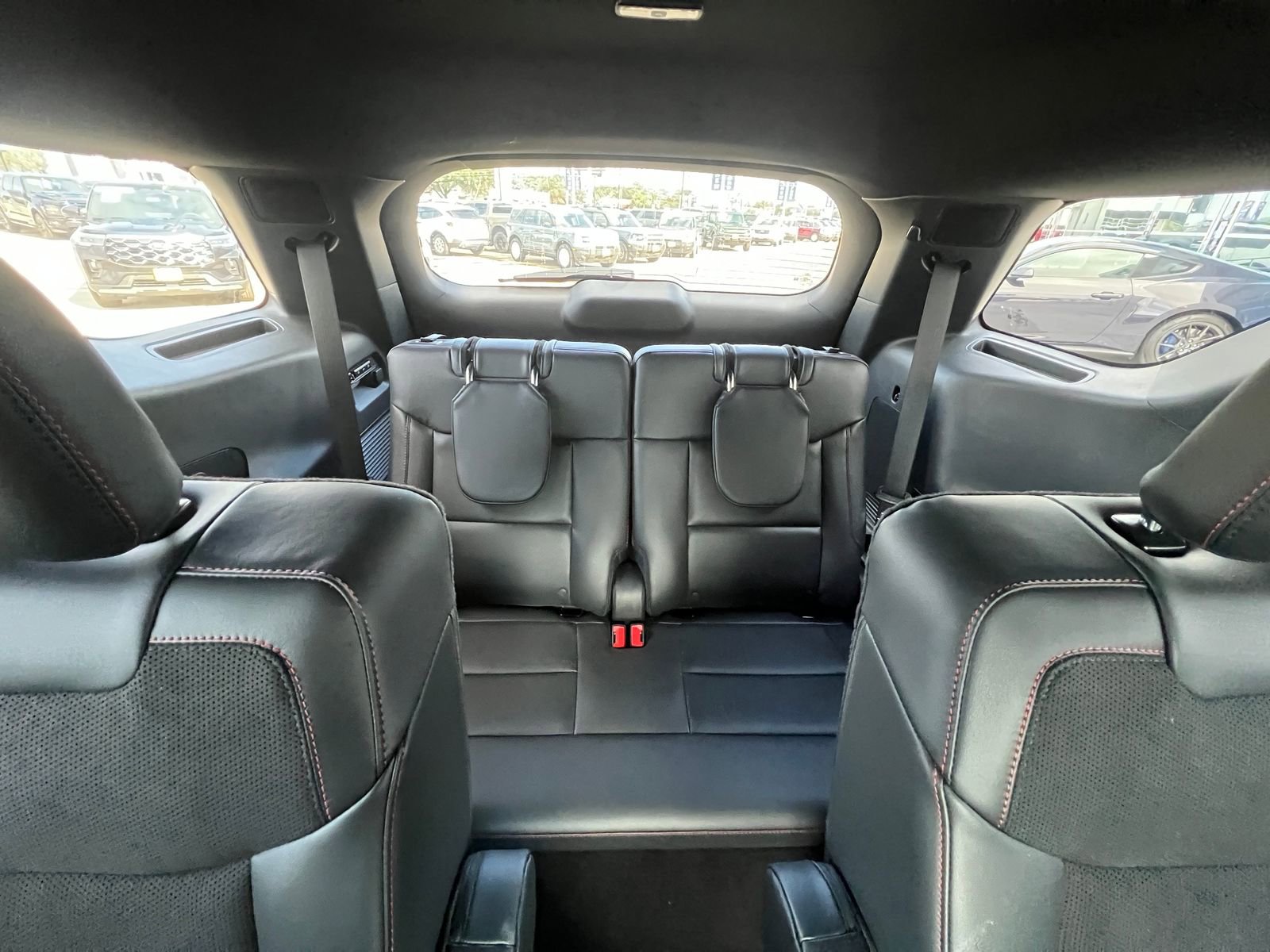Certified 2025 Ford Explorer ST w/ Sun And Sound Package AWD/4WD image 18