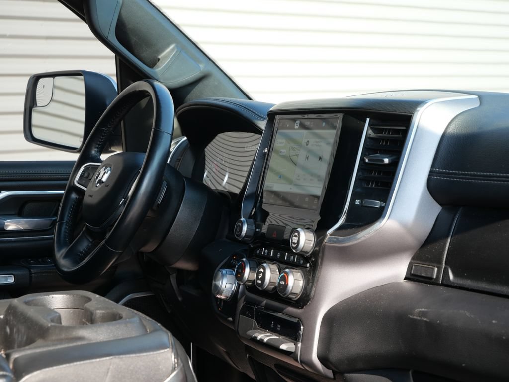 Used 2023 RAM 1500 Laramie AWD/4WD image 21