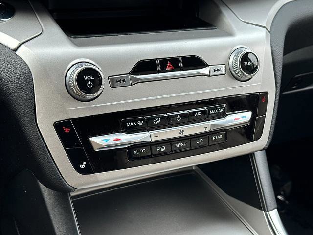 Certified 2022 Ford Explorer XLT w/ Equipment Group 202A image 20