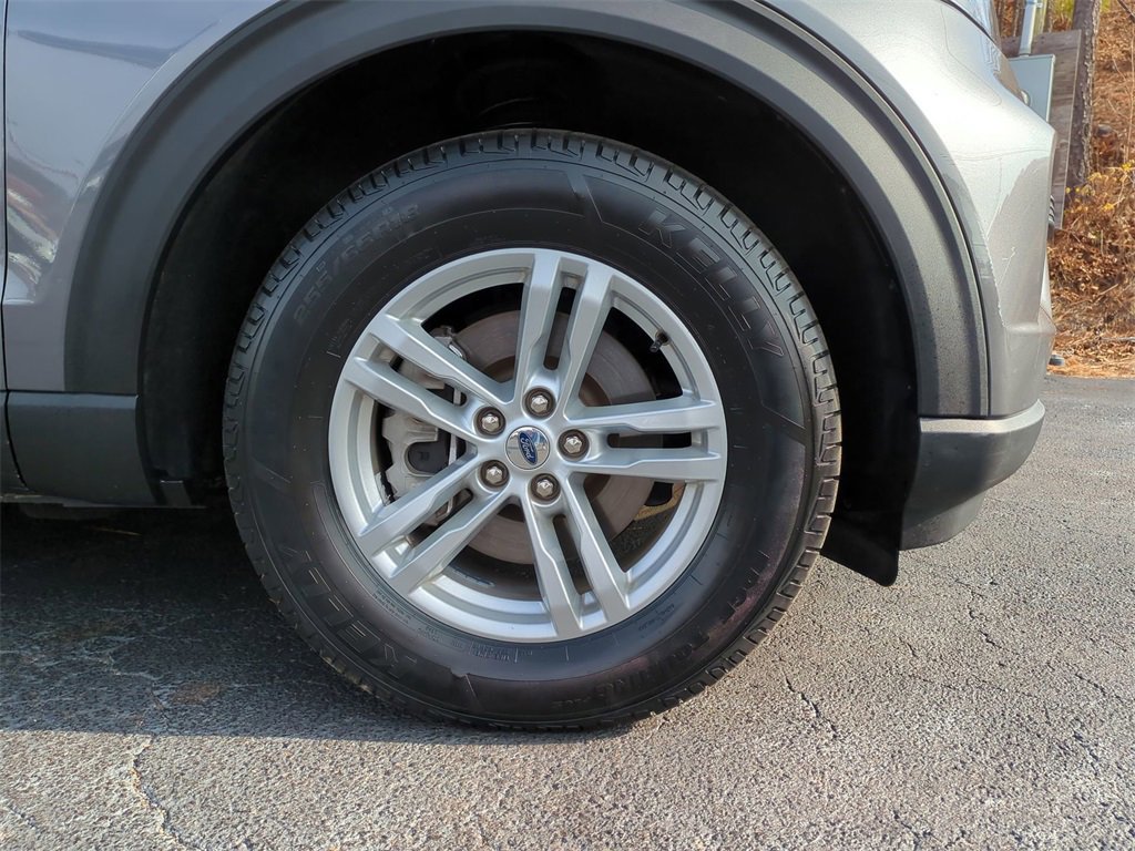 Certified 2022 Ford Explorer XLT w/ Class IV Trailer Tow Package image 11