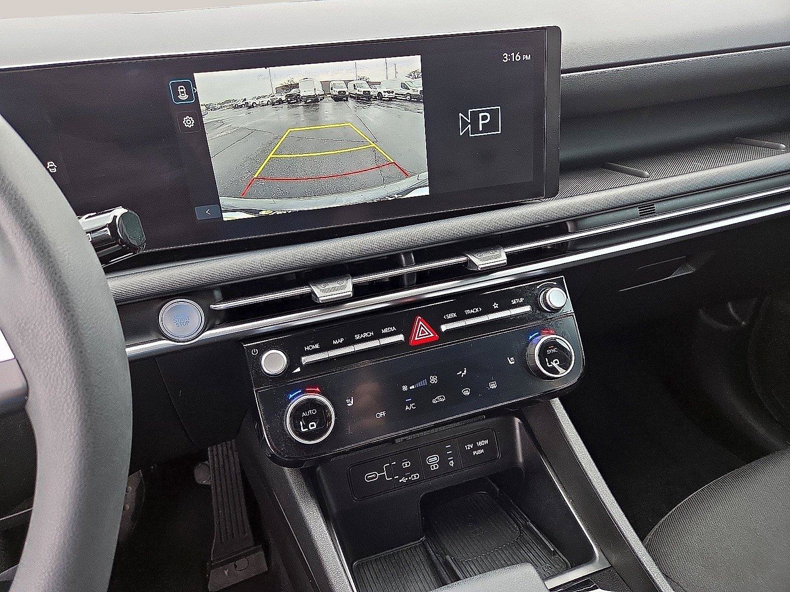 Used 2025 Hyundai Tucson SEL FWD image 18