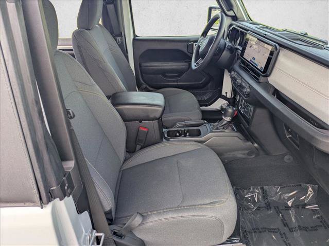 Used 2026 Jeep Wrangler Sport AWD/4WD image 19