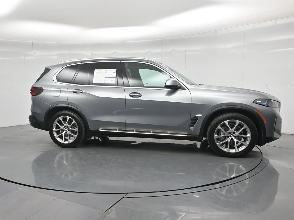 Used 2024 BMW X5 xDrive40i AWD/4WD image 27