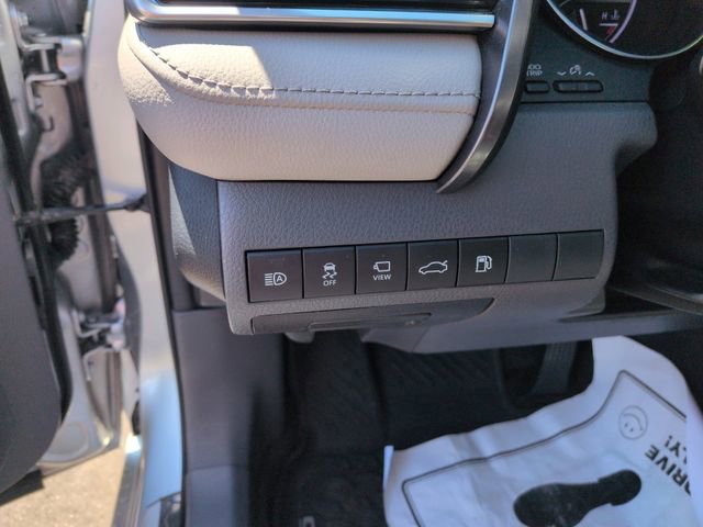 Used 2018 Toyota Camry XLE w/ Driver Assist Package FWD image 28