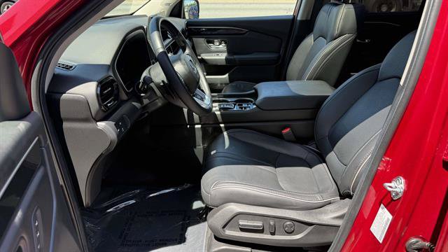 Used 2025 Honda Pilot Elite image 10