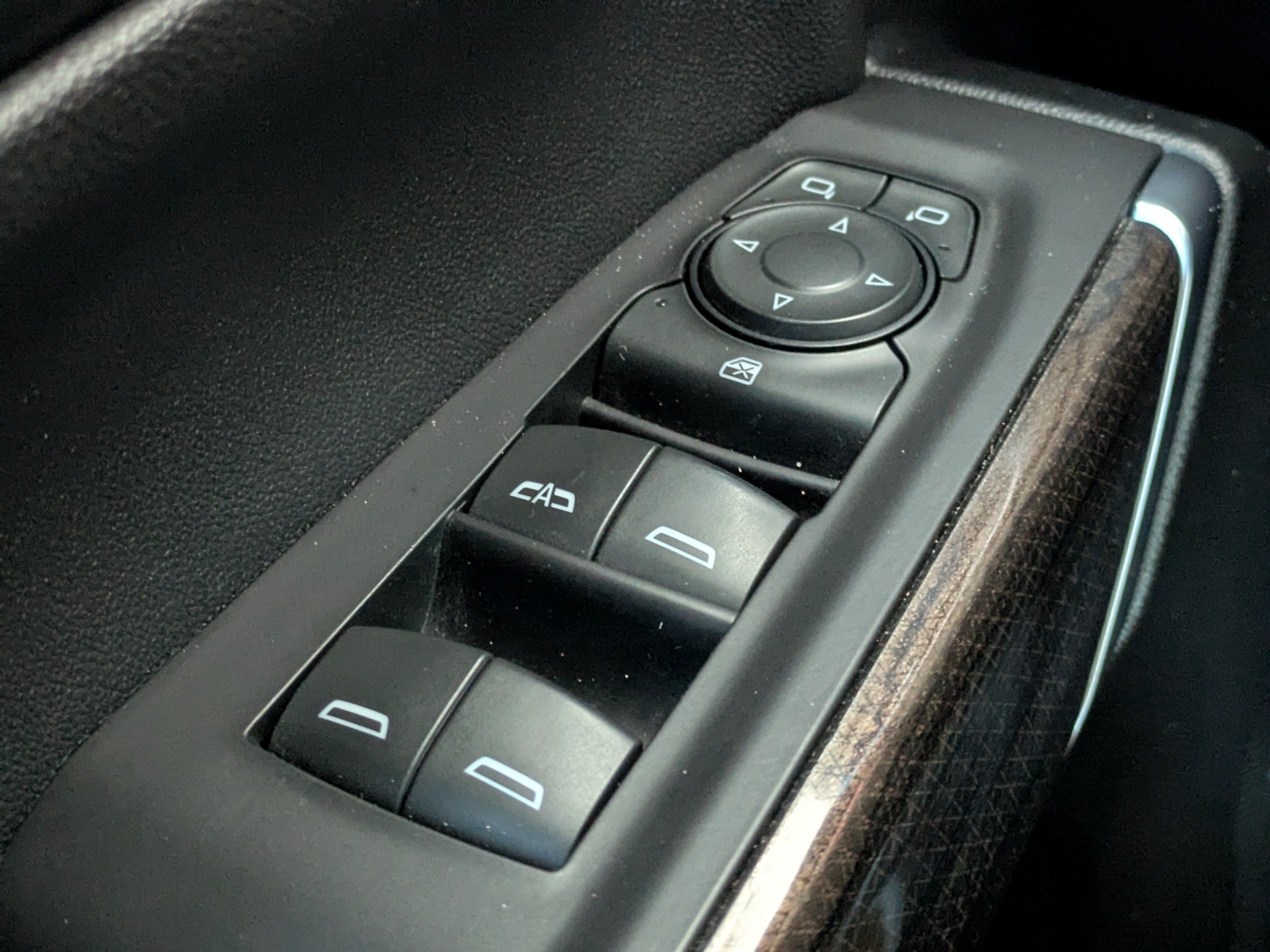 Used 2021 Chevrolet Silverado 1500 LT Trail Boss w/ Convenience Package II AWD/4WD image 25