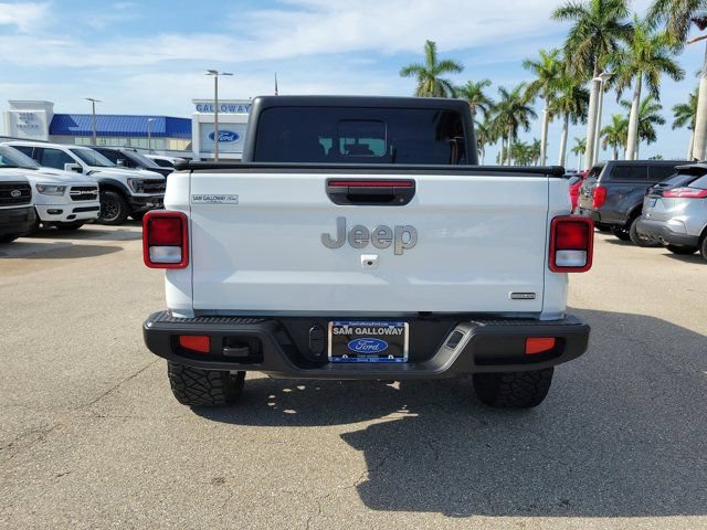 Used 2022 Jeep Gladiator Overland AWD/4WD image 5
