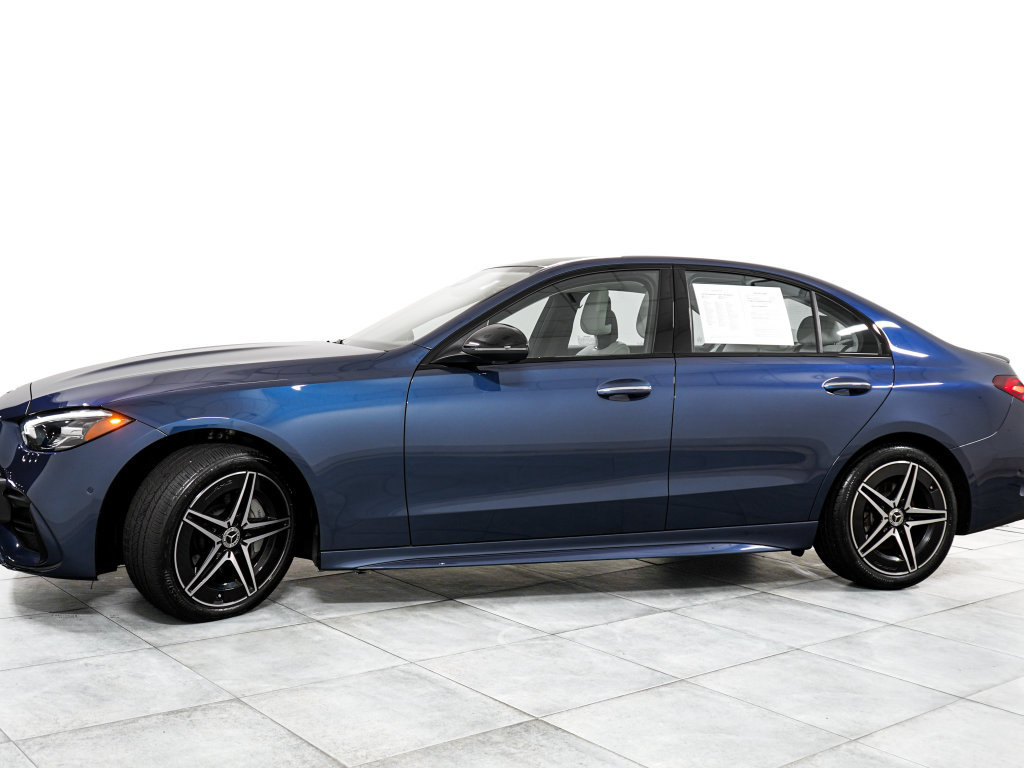 Used 2025 Mercedes-Benz C 300 4MATIC Sedan image 4
