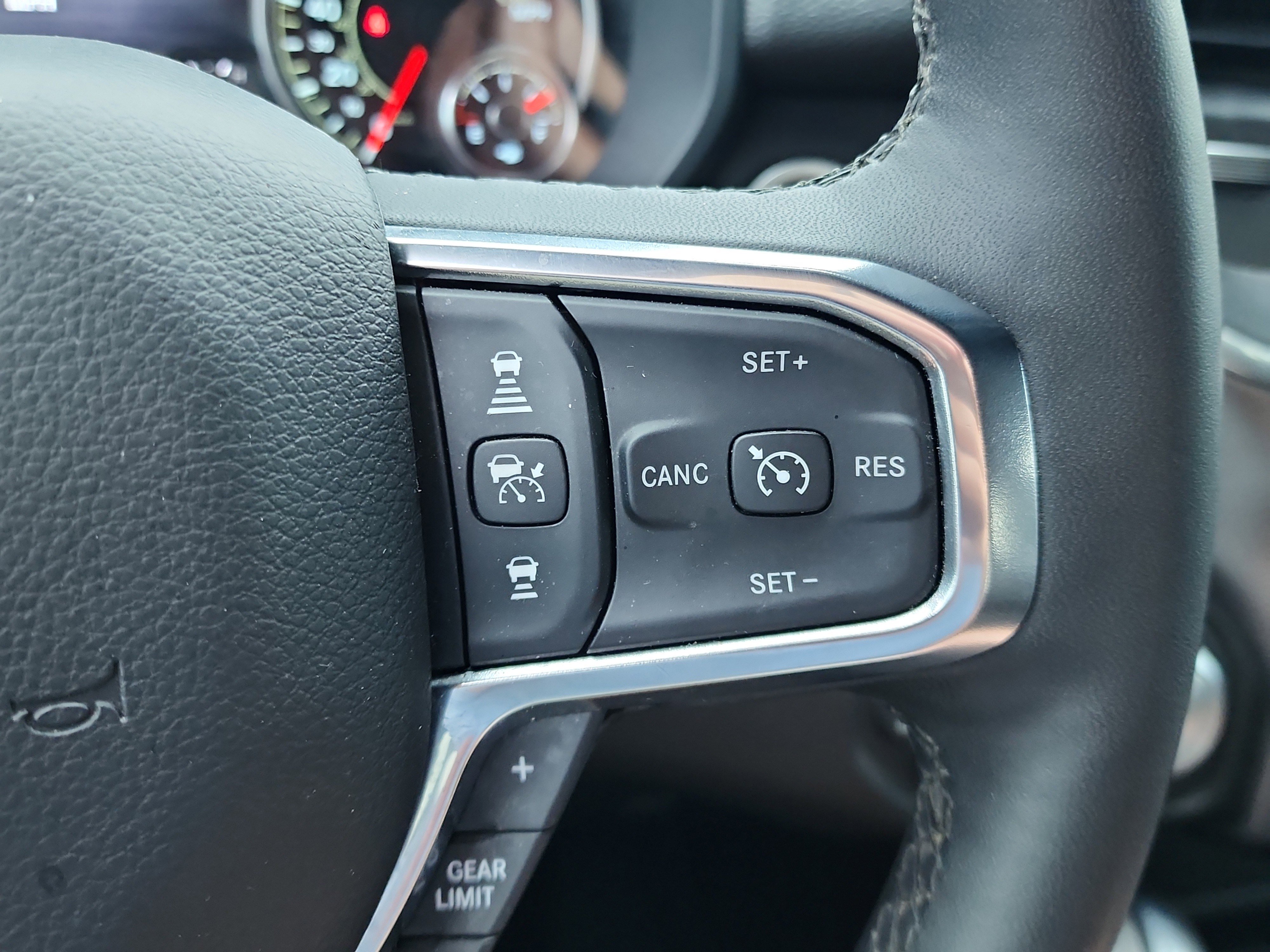 Used 2025 RAM 1500 Laramie image 22