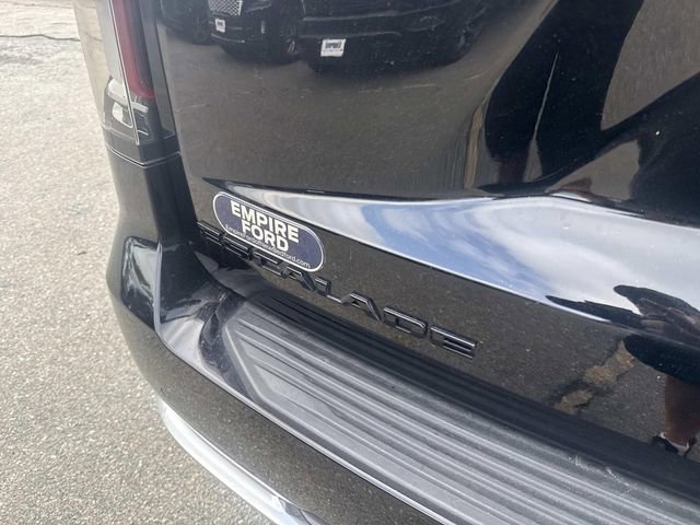 Used 2021 Cadillac Escalade Premium Luxury image 5