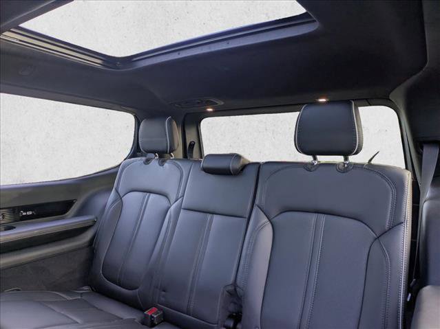 Used 2023 Jeep Grand Wagoneer Series II w/ Flexible Seating Group image 22