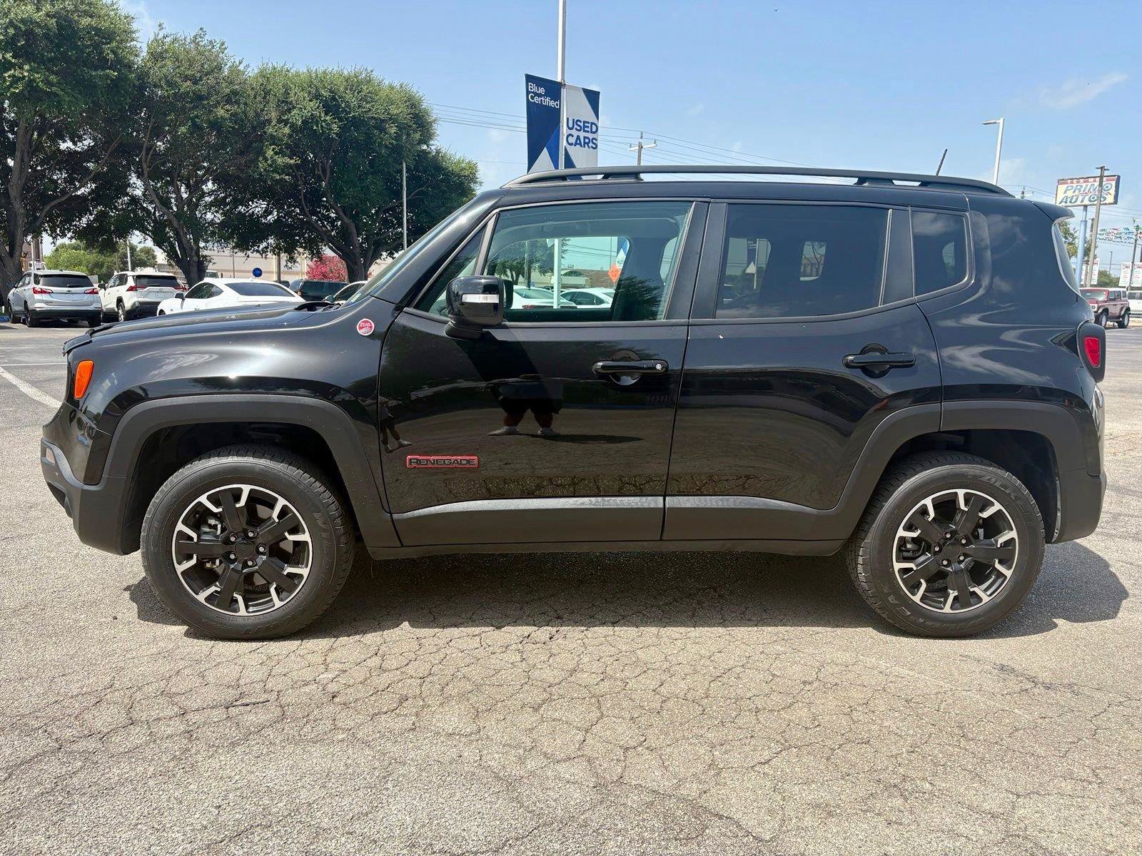Used 2023 Jeep Renegade Trailhawk AWD/4WD image 8