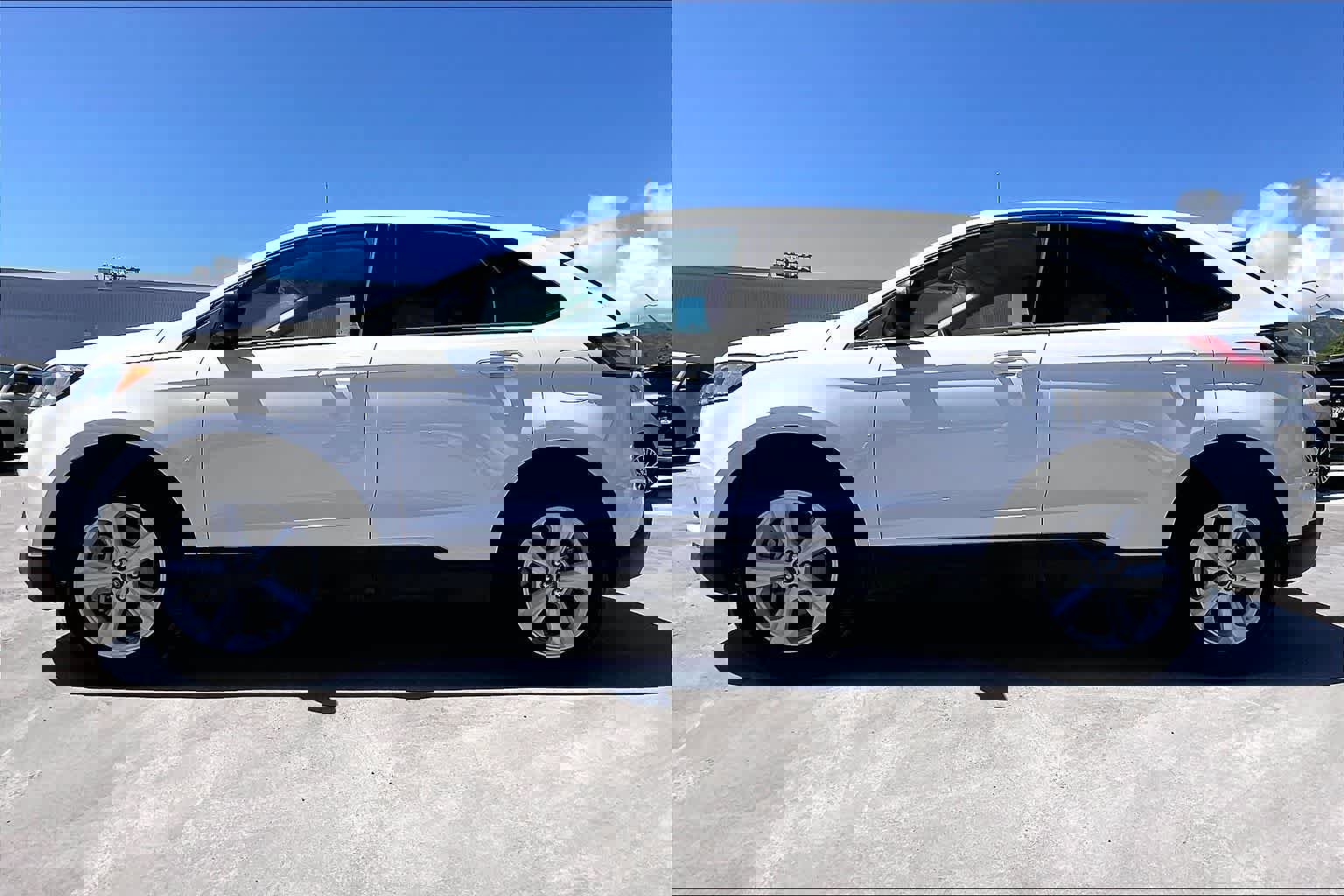 Certified 2021 Ford Edge SE FWD image 5