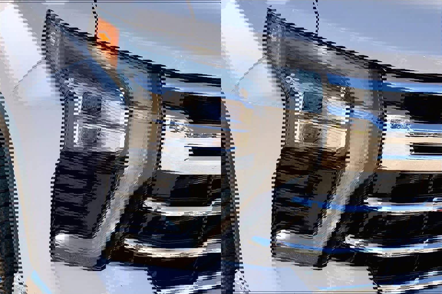 Used 2025 Chevrolet Silverado 3500 LTZ w/ LTZ Premium Package image 28