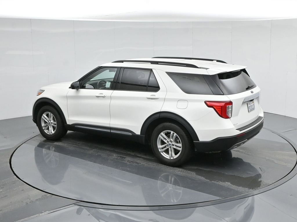 Certified 2022 Ford Explorer XLT w/ Equipment Group 202A image 49