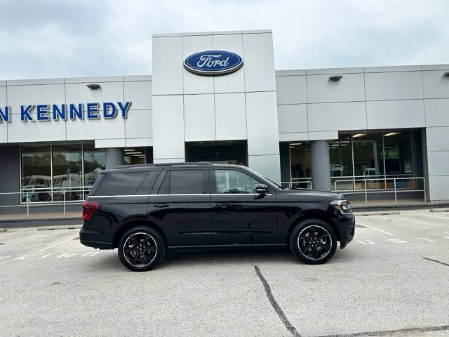 Certified 2023 Ford Expedition Limited AWD/4WD image 31