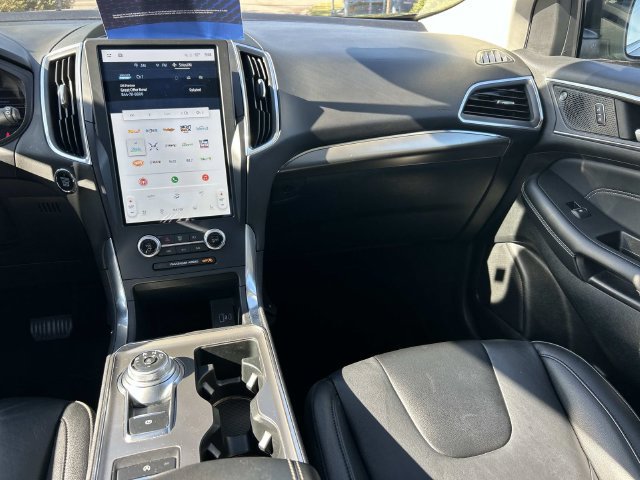Certified 2022 Ford Edge Titanium w/ Class II Trailer Tow Package AWD/4WD image 16