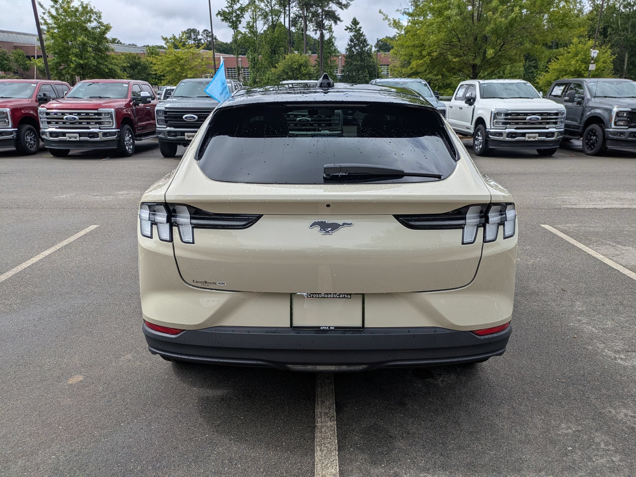 Certified 2025 Ford Mustang Mach-E Premium AWD/4WD image 5