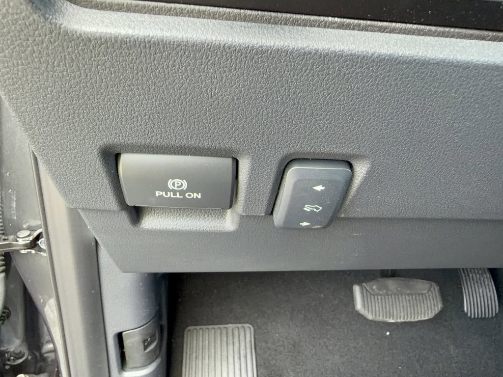 Certified 2024 Ford F350 Platinum image 32