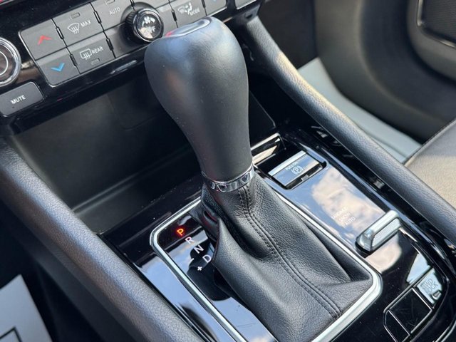 Used 2023 Jeep Compass Limited AWD/4WD image 19