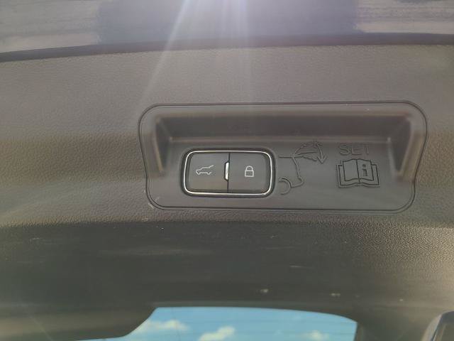 Certified 2023 Ford Explorer Limited RWD image 15