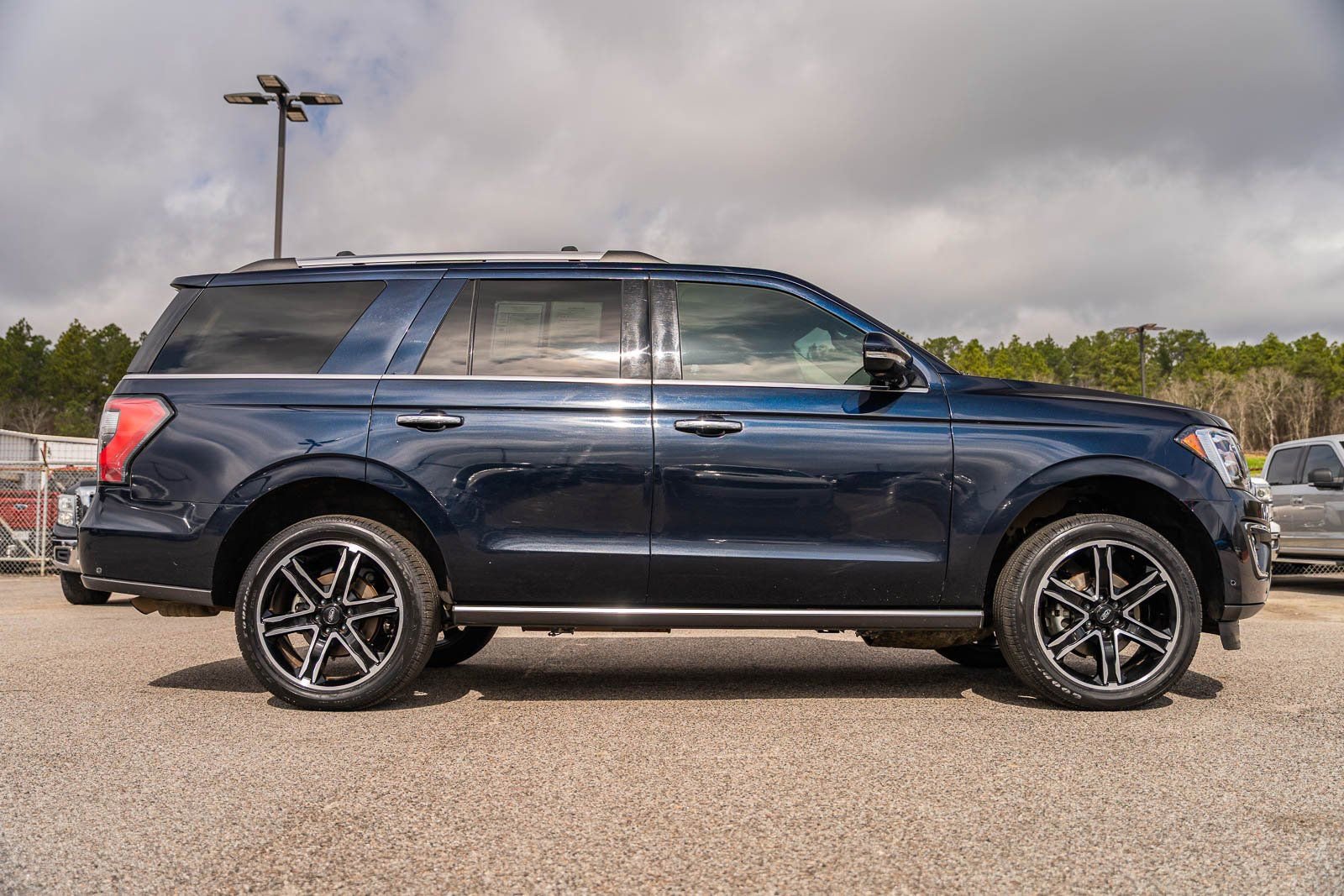 Certified 2021 Ford Expedition Limited AWD/4WD image 9