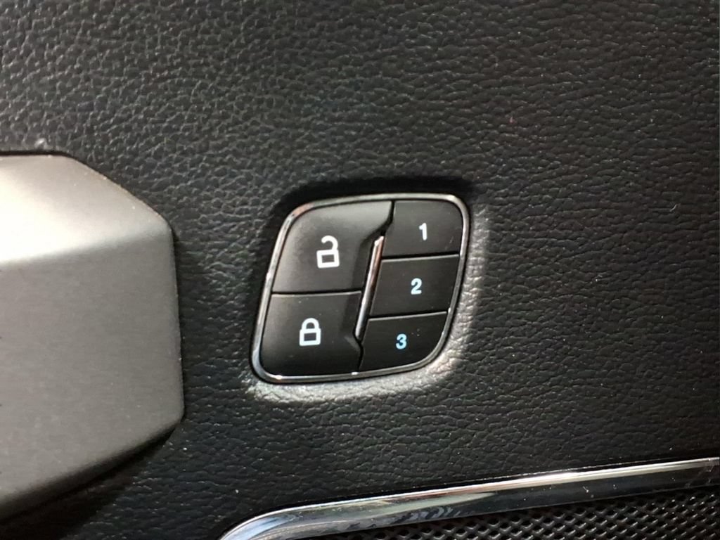 Certified 2019 Ford F150 Lariat w/ Equipment Group 502A Luxury AWD/4WD image 16