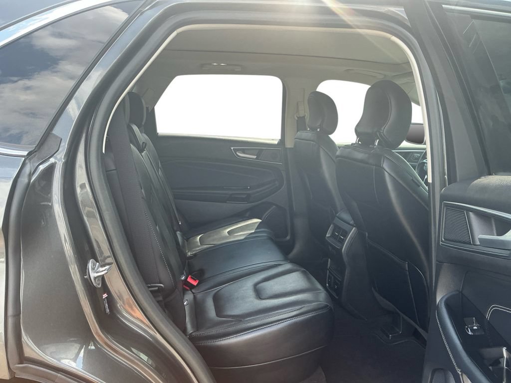 Certified 2019 Ford Edge Titanium w/ Equipment Group 301A FWD image 23