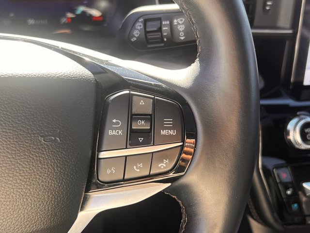 Certified 2022 Ford Explorer Platinum w/ Equipment Group 601A image 19